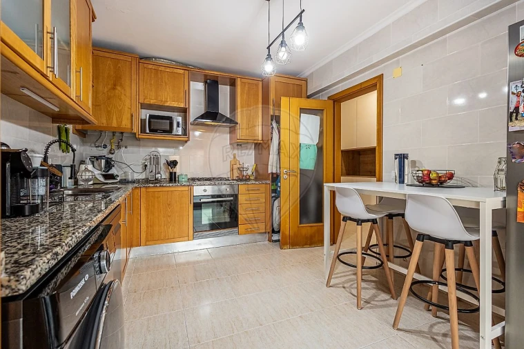 Apartamento T3 para Venda em Azambuja Foto 2