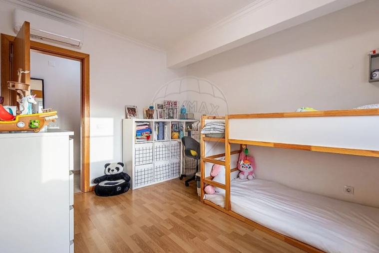 Apartamento T3 para Venda em Azambuja Foto 32