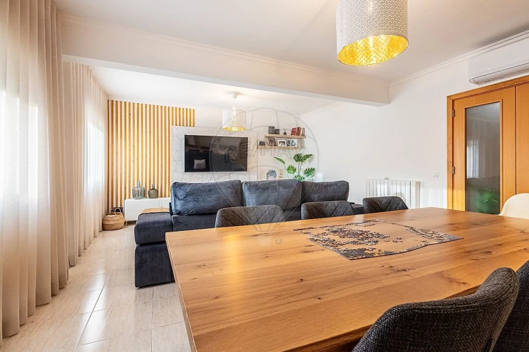 Apartamento T3 para Venda em Azambuja Foto 22