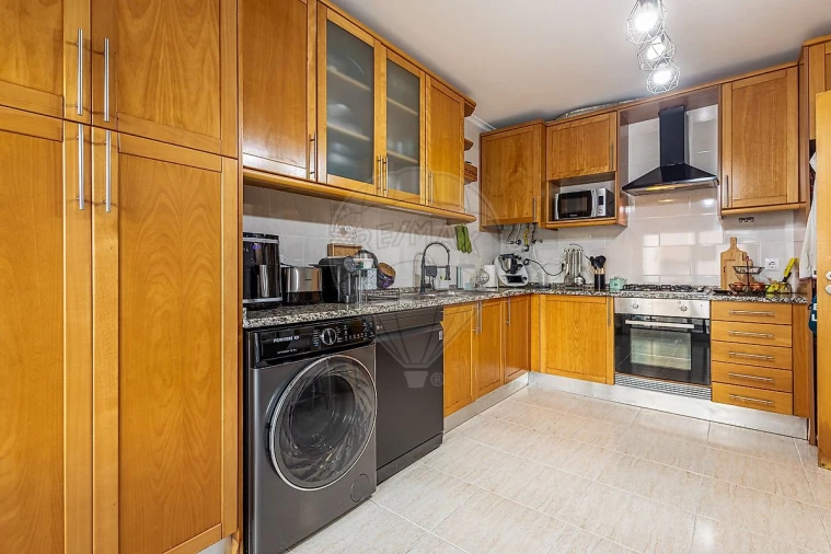 Apartamento T3 para Venda em Azambuja Foto 3