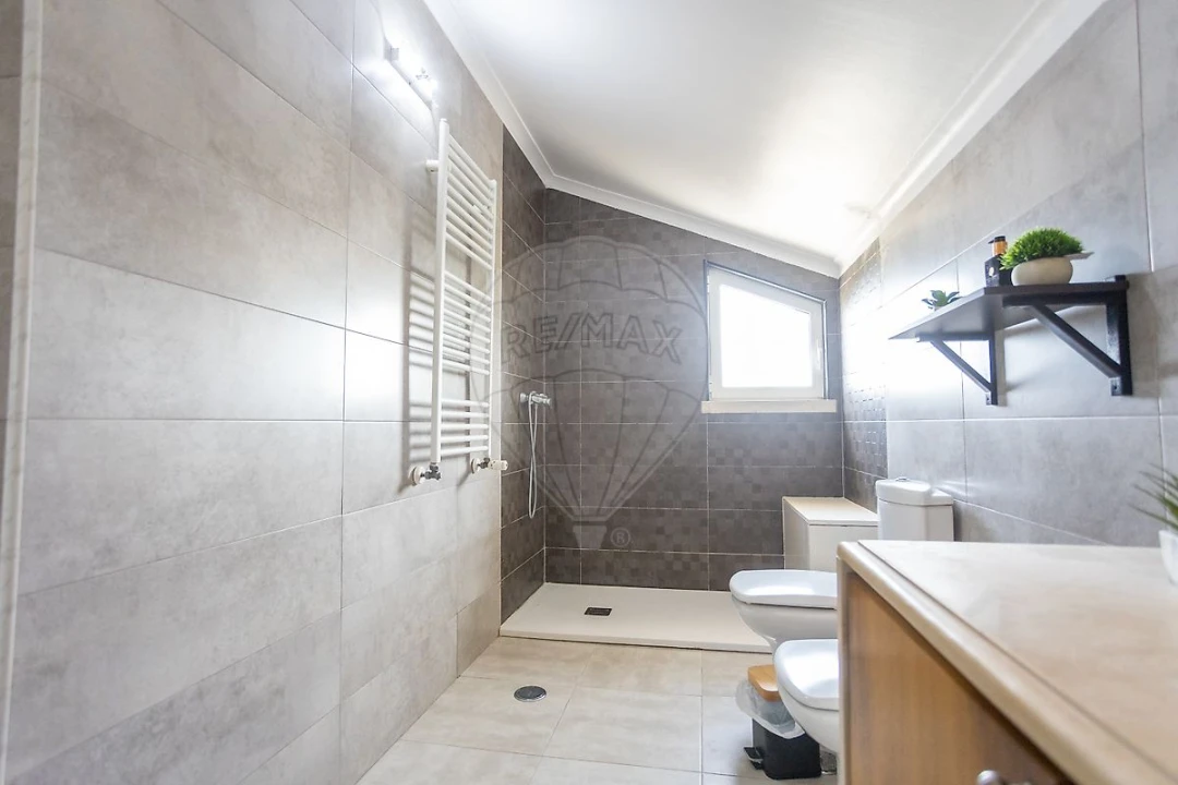 Moradia T4 para Venda em Benavente Foto 20