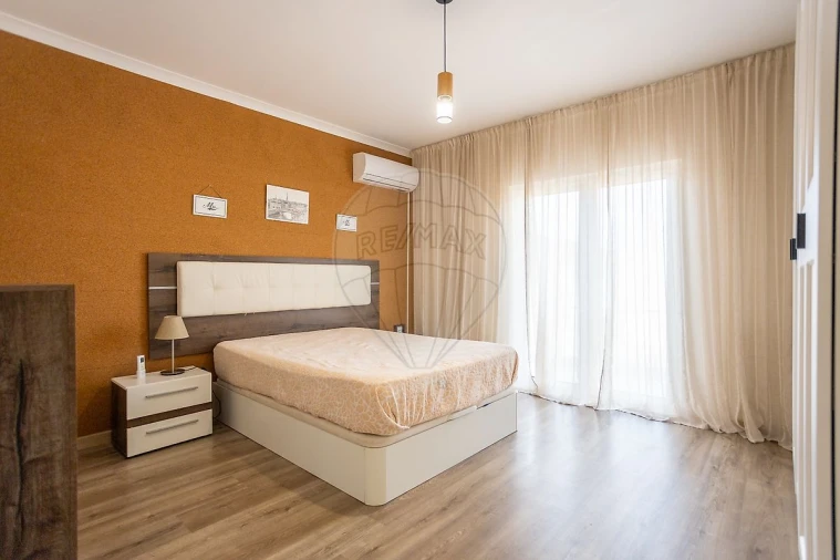 Moradia T4 para Venda em Benavente Foto 12