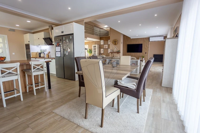 Moradia T4 para Venda em Benavente Foto 5