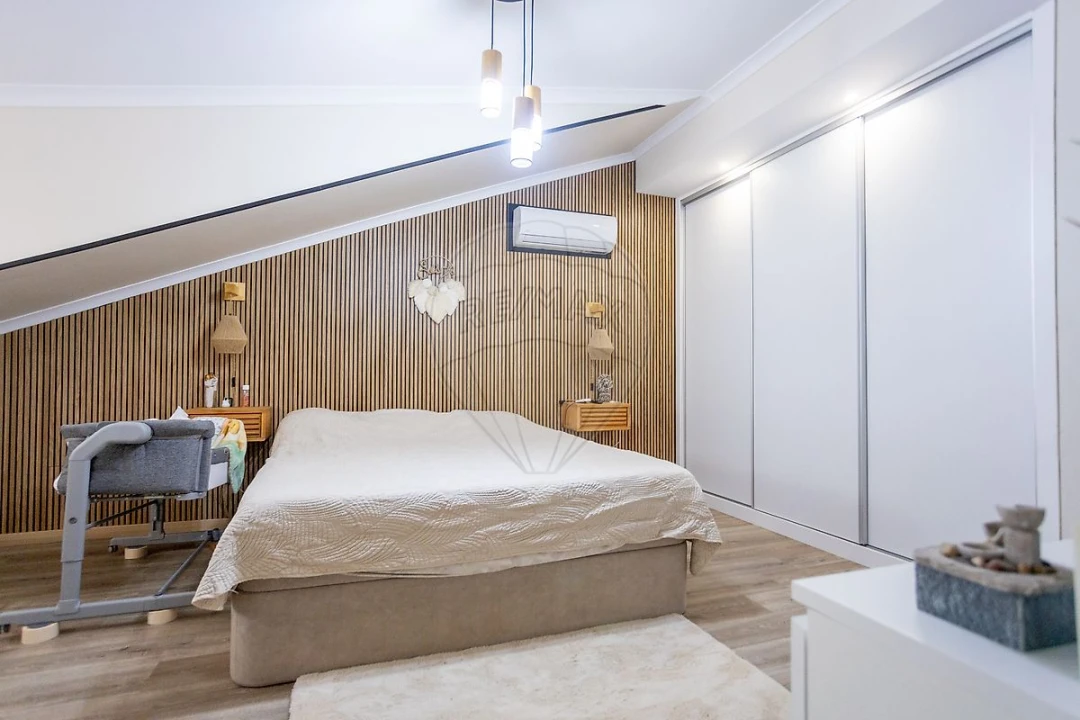 Moradia T4 para Venda em Benavente Foto 13