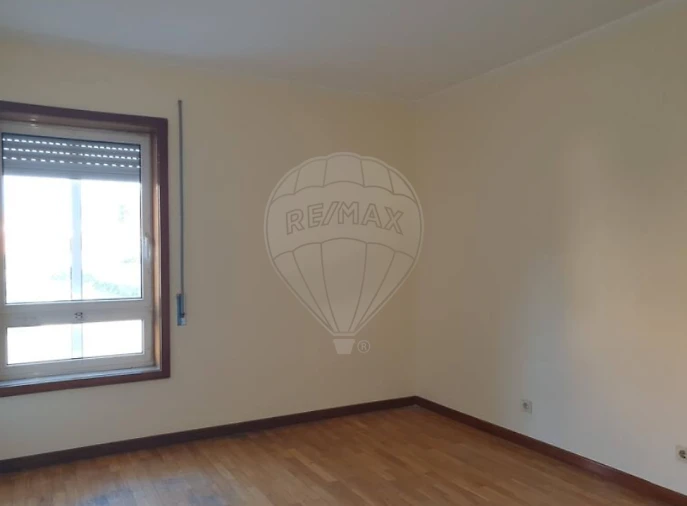 Apartamento T3 para Venda em Cidade da Maia Foto 7