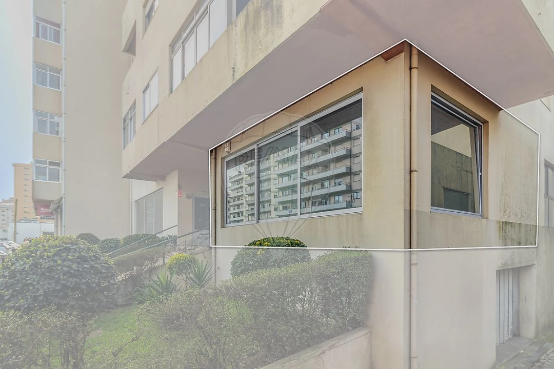 Apartamento T1 para Venda em Mafamude e Vilar do Paraíso Foto 2