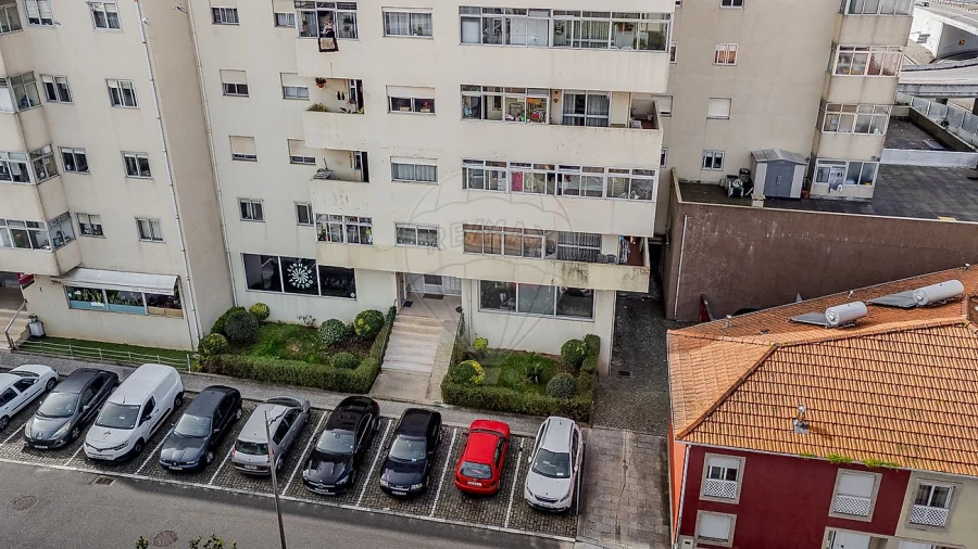 Apartamento T1 para Venda em Mafamude e Vilar do Paraíso Foto 4