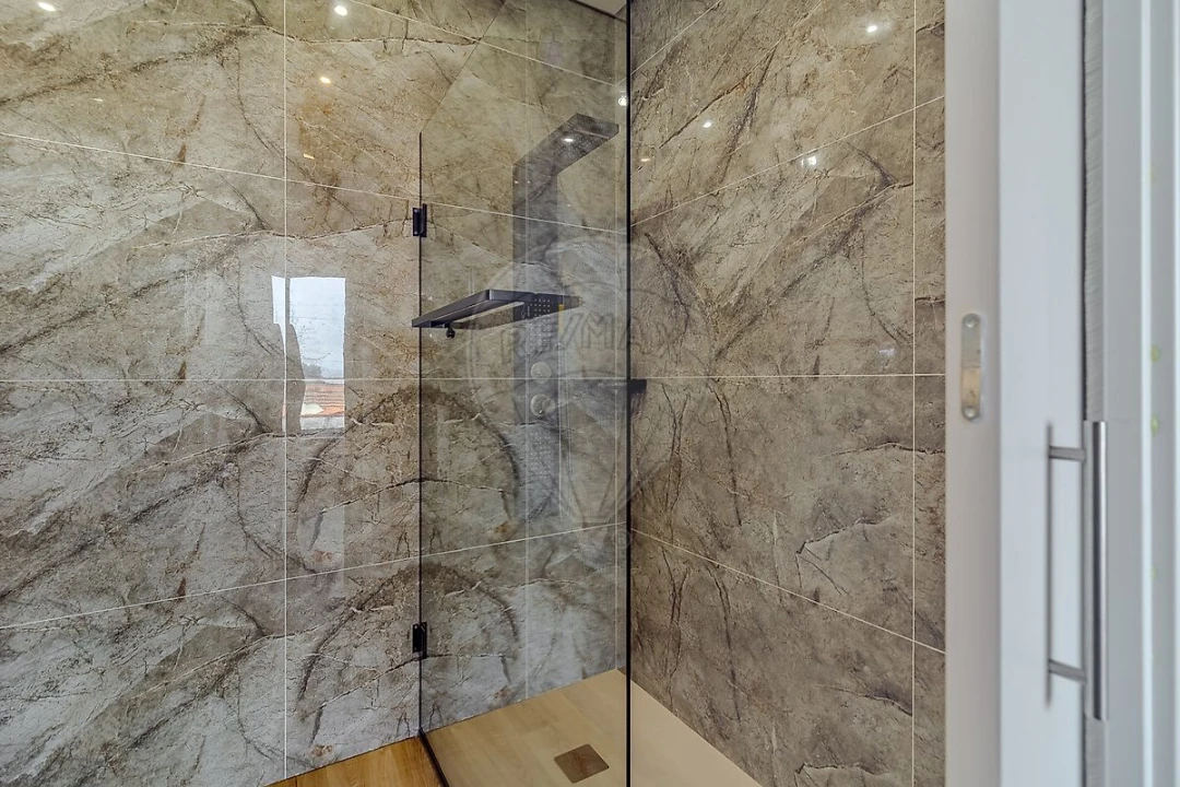 Apartamento T1 para Venda em Mafamude e Vilar do Paraíso Foto 16