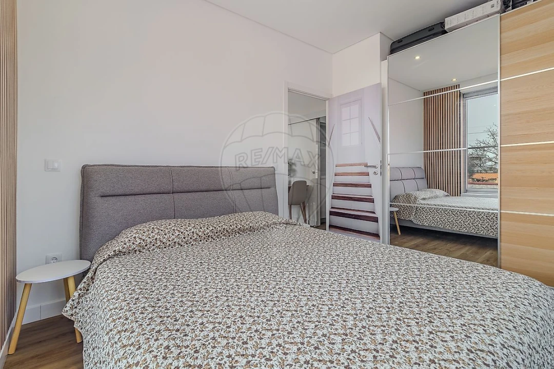 Apartamento T1 para Venda em Mafamude e Vilar do Paraíso Foto 13
