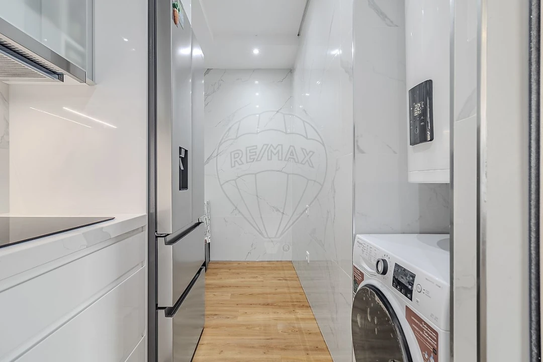 Apartamento T1 para Venda em Mafamude e Vilar do Paraíso Foto 17