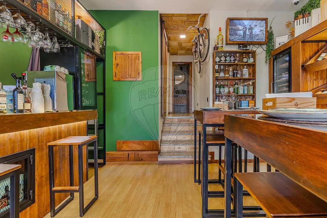 Negócio para Venda em Cidade da Maia Foto 10