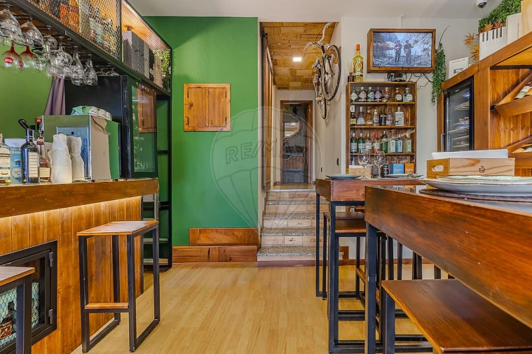 Negócio para Venda em Cidade da Maia Foto 10