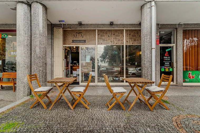 Negócio para Venda em Cidade da Maia Foto 9