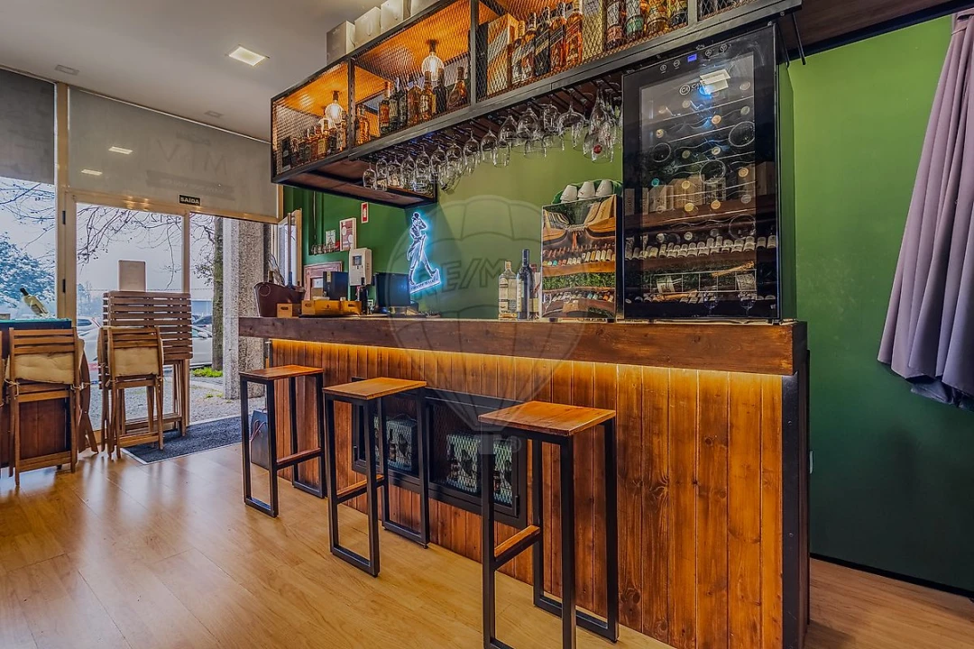 Negócio para Venda em Cidade da Maia Foto 6