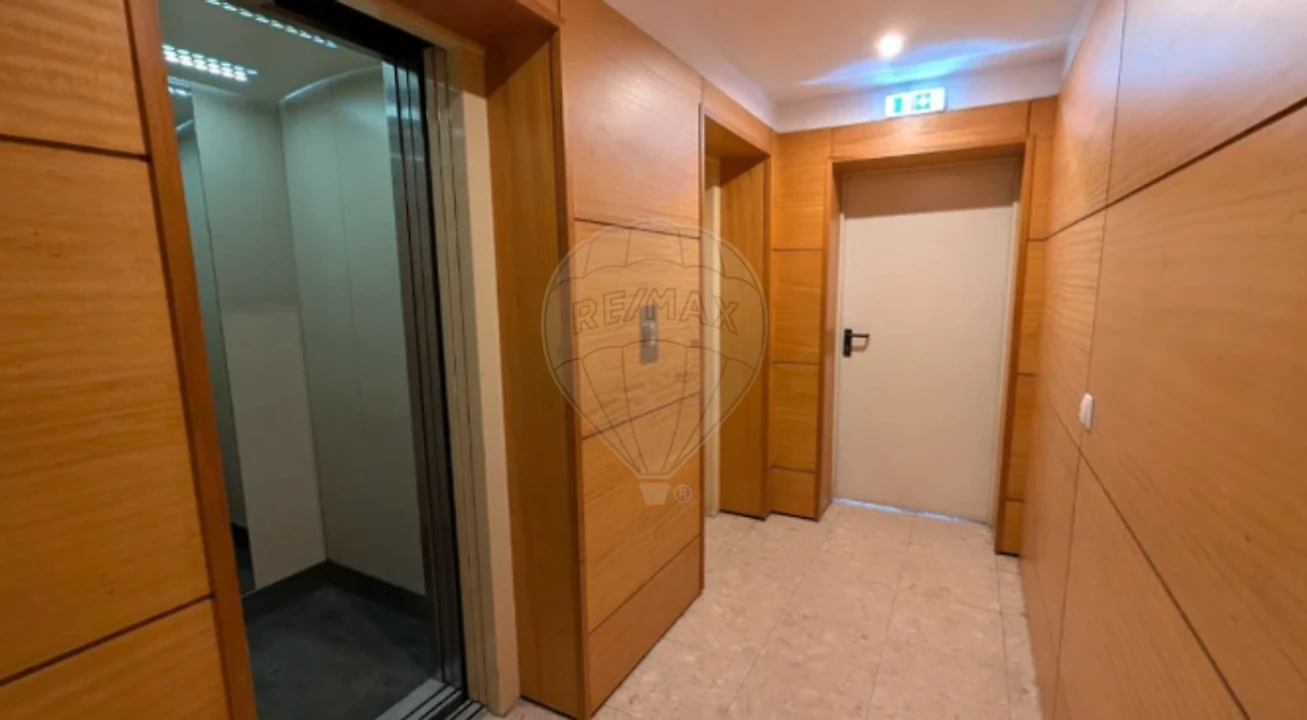 Apartamento T3 para Venda em Aguas Santas Foto 12