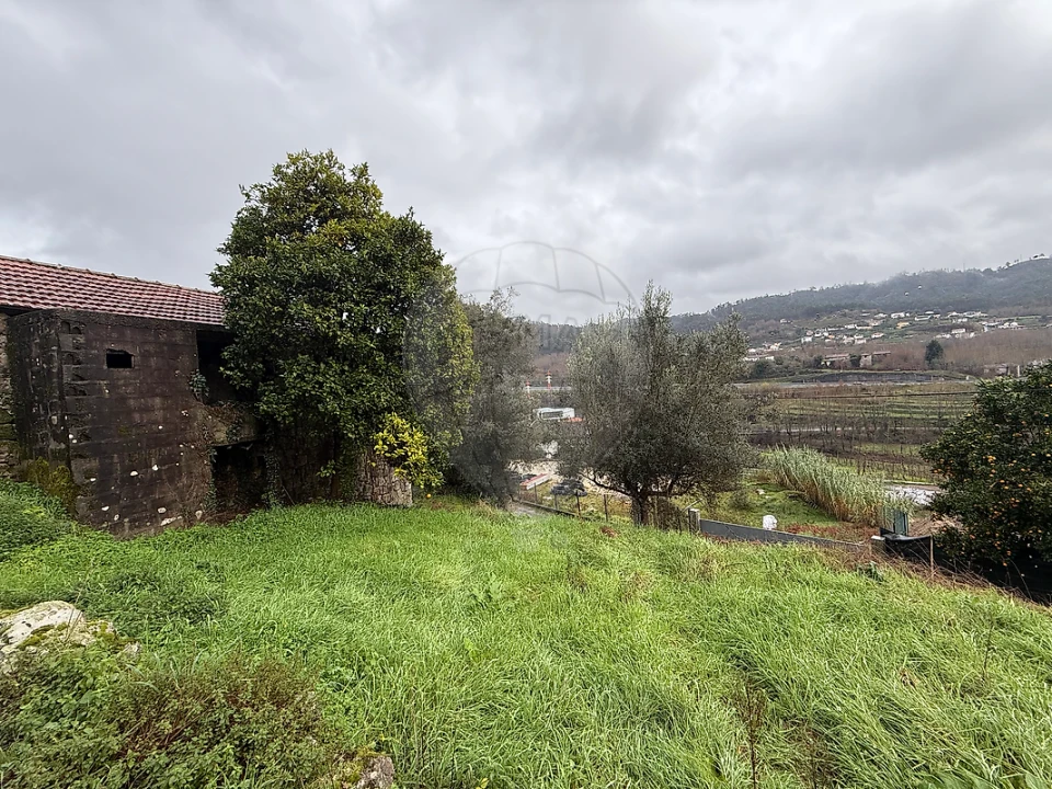 Moradia T3 para Venda em Armil Foto 7