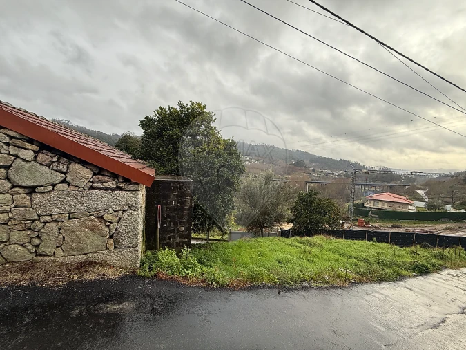 Moradia T3 para Venda em Armil Foto 3