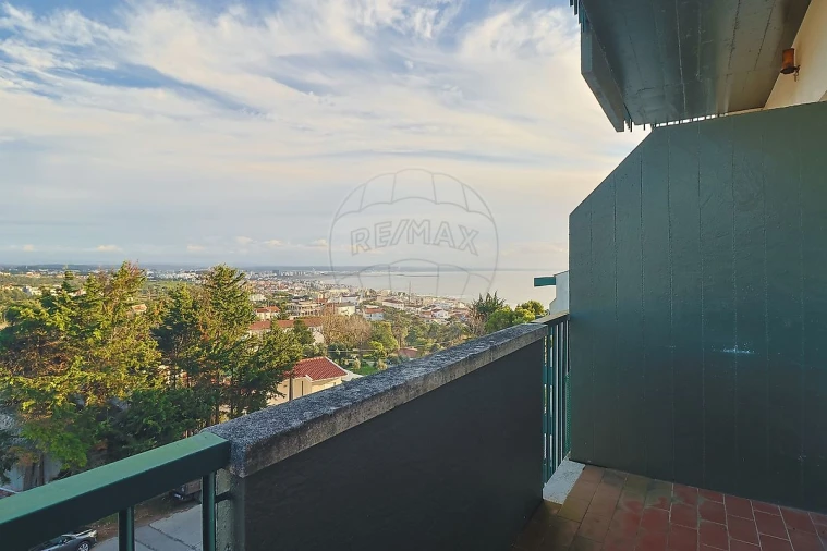 Apartamento T2 para Venda em Buarcos Foto 5