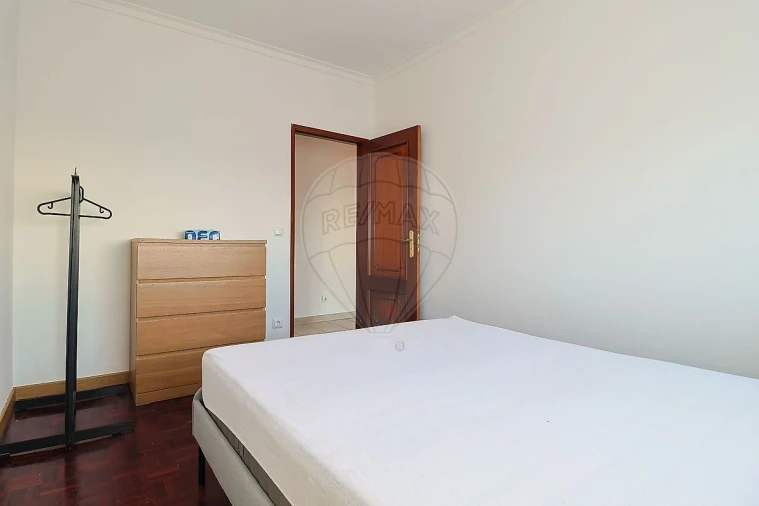 Apartamento T2 para Venda em Buarcos Foto 13