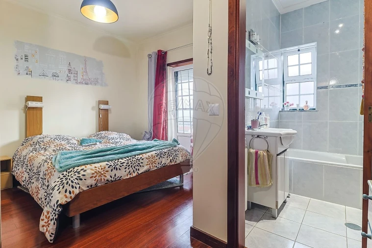 Moradia T3 para Venda em Buarcos Foto 16