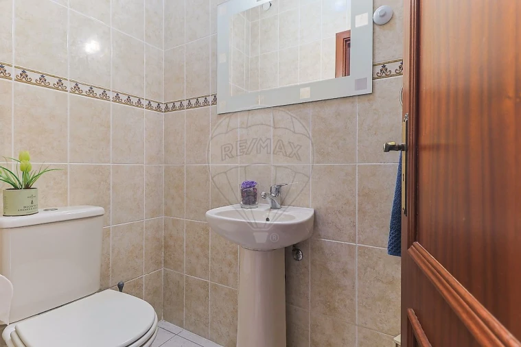 Moradia T3 para Venda em Buarcos Foto 5