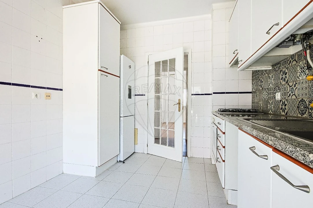 Apartamento T2 para Arrendamento em Santa Clara e Castelo Viegas Foto 13