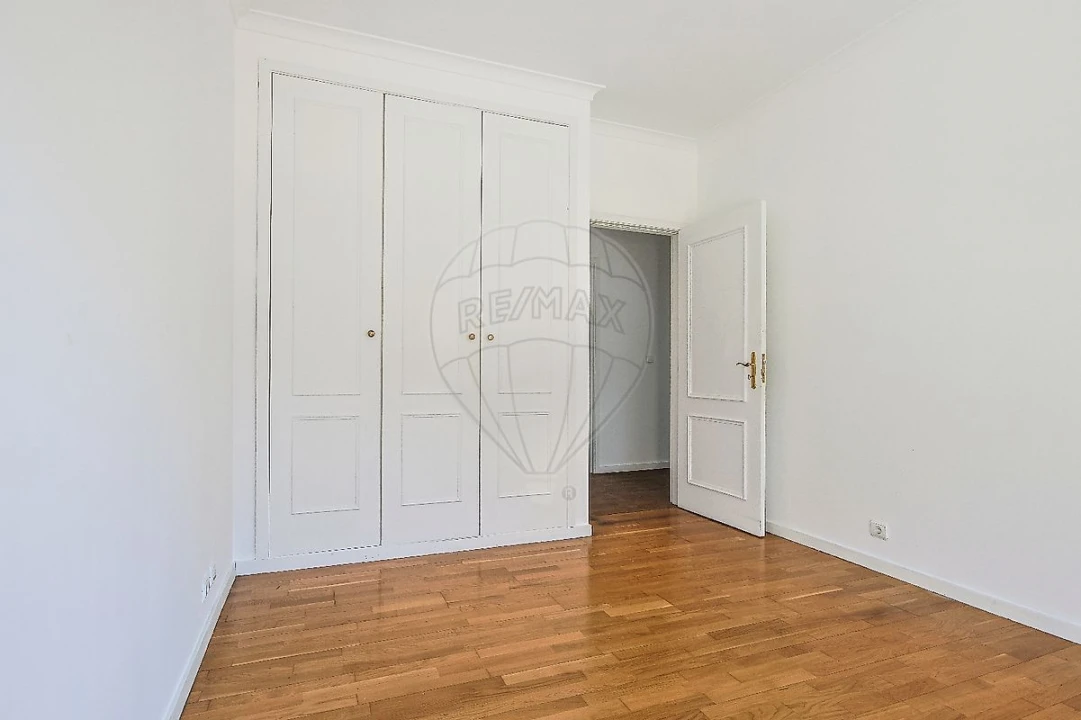 Apartamento T2 para Arrendamento em Santa Clara e Castelo Viegas Foto 20