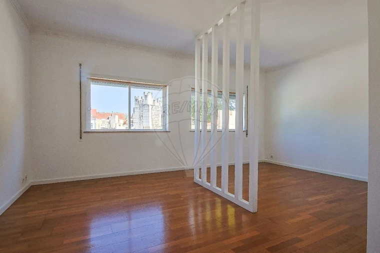 Apartamento T2 para Arrendamento em Santa Clara e Castelo Viegas Foto 18