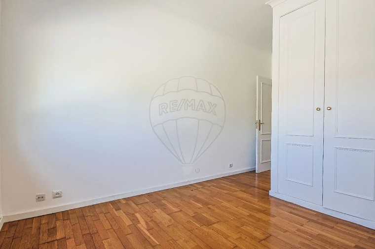 Apartamento T2 para Arrendamento em Santa Clara e Castelo Viegas Foto 14