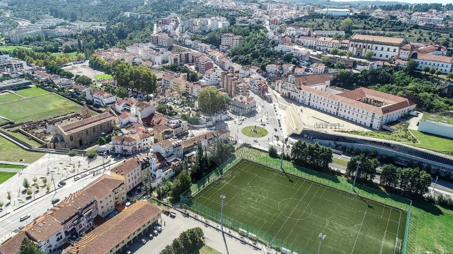Apartamento T2 para Arrendamento em Santa Clara e Castelo Viegas Foto 25