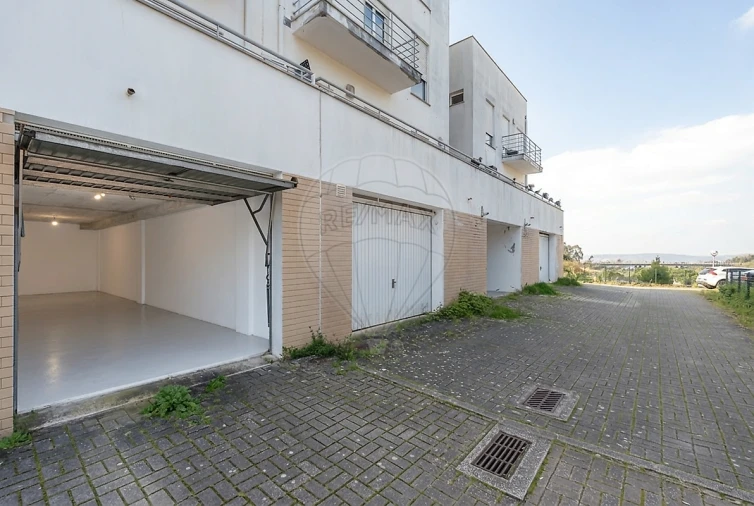 Apartamento T2 para Venda em Santa Clara e Castelo Viegas Foto 28