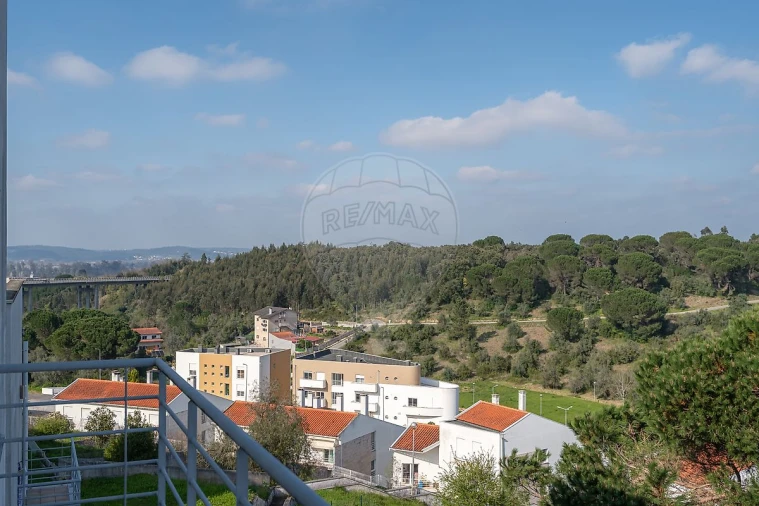 Apartamento T2 para Venda em Santa Clara e Castelo Viegas Foto 22