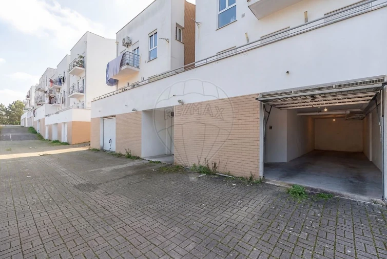 Apartamento T2 para Venda em Santa Clara e Castelo Viegas Foto 29