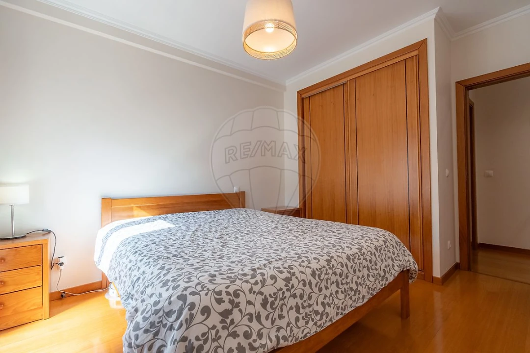 Apartamento T2 para Venda em Santa Clara e Castelo Viegas Foto 12