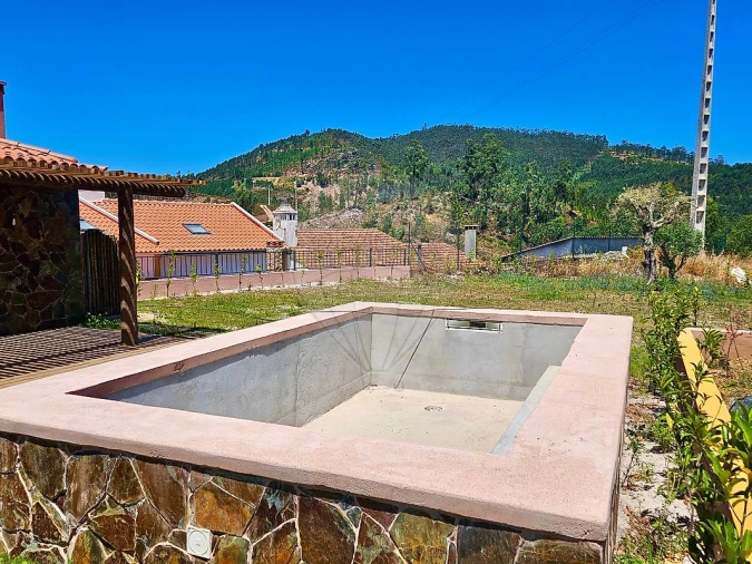 Moradia T3 para Venda em Ferreira do Zezere Foto 3