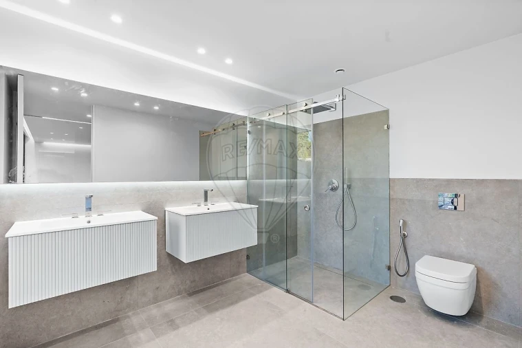 Moradia T5 para Venda em Santa Maria e São Miguel, São Martinho, São Pedro Penaferrim Foto 39