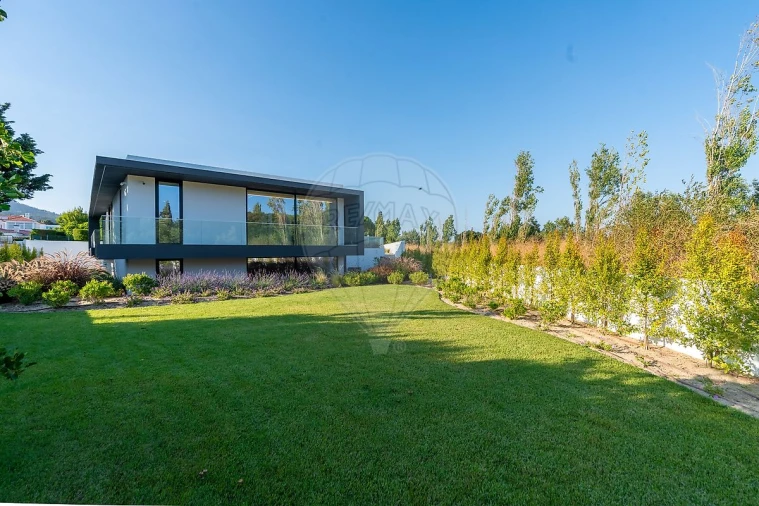 Moradia T5 para Venda em Santa Maria e São Miguel, São Martinho, São Pedro Penaferrim Foto 28