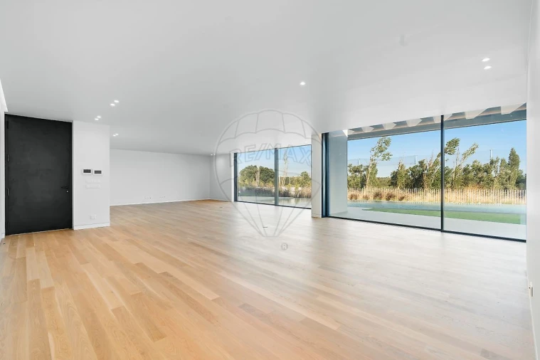 Moradia T5 para Venda em Santa Maria e São Miguel, São Martinho, São Pedro Penaferrim Foto 15