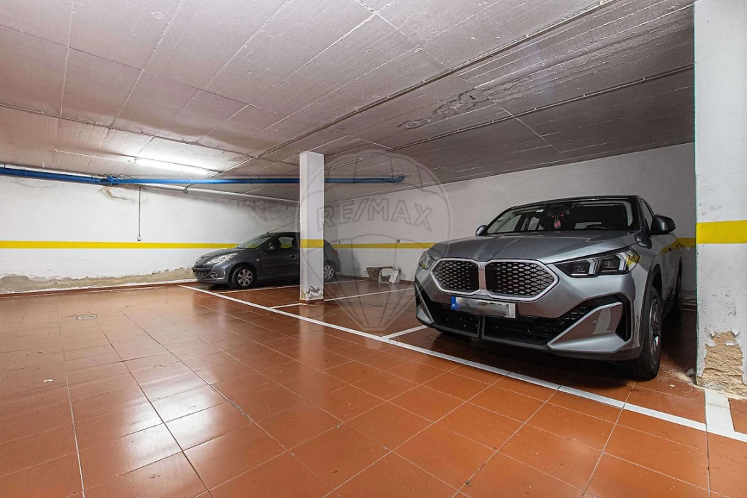 Apartamento T3 para Venda em Queluz e Belas Foto 17