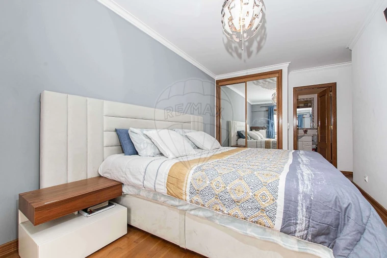 Apartamento T3 para Venda em Queluz e Belas Foto 10