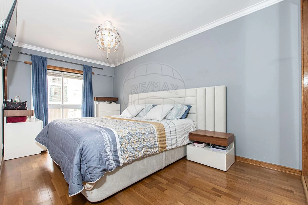 Apartamento T3 para Venda em Queluz e Belas Foto 9