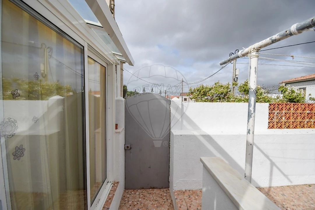 Moradia T2 para Venda em Colares Foto 28