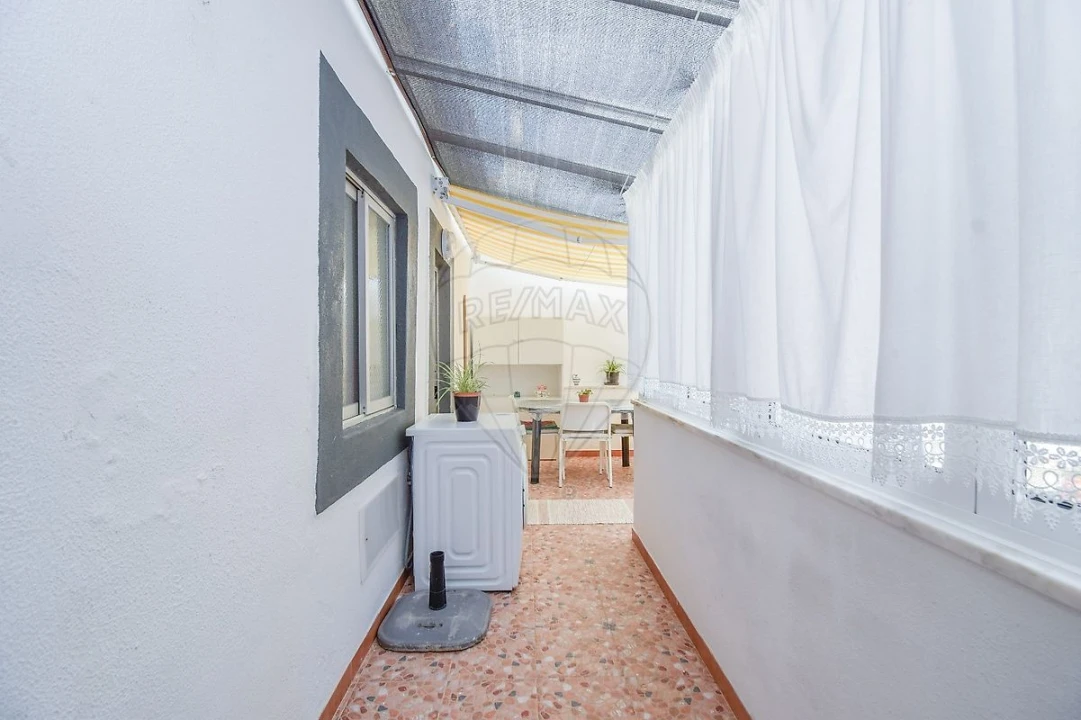 Moradia T2 para Venda em Colares Foto 22