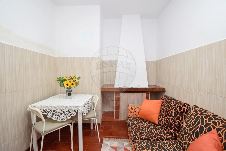 Moradia T2 para Venda em Colares Foto 13