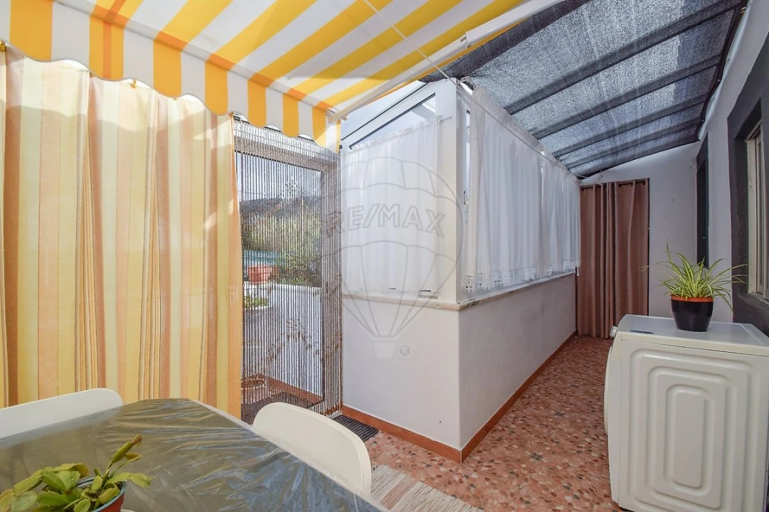 Moradia T2 para Venda em Colares Foto 27