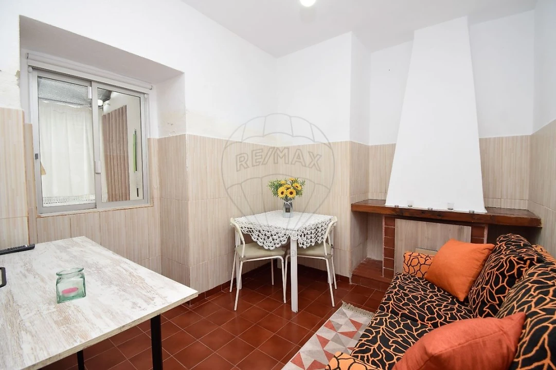 Moradia T2 para Venda em Colares Foto 12