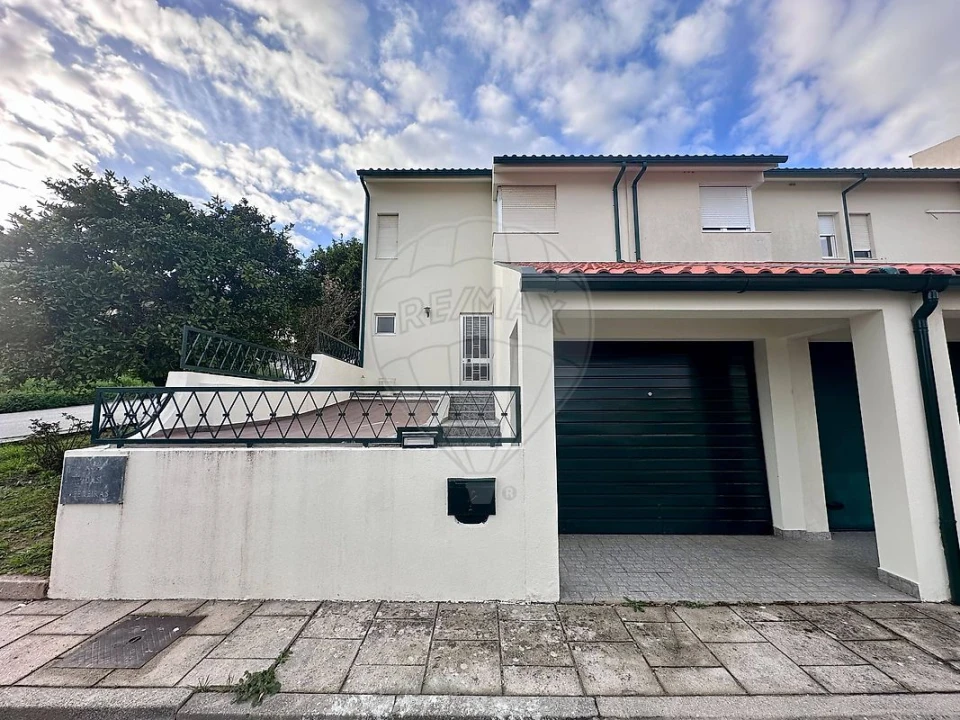 Moradia T3 para Arrendamento em Peso da Régua e Godim Foto 4