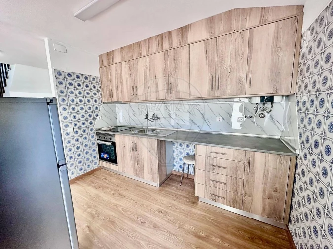 Moradia T3 para Arrendamento em Peso da Régua e Godim Foto 3