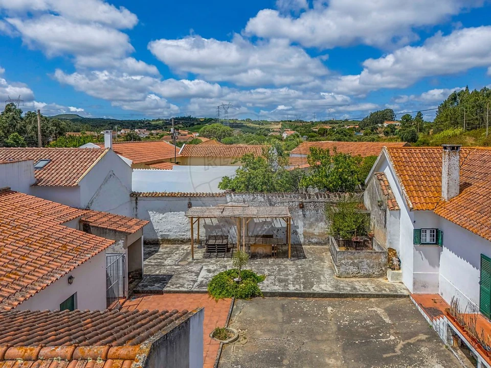 Quinta T3 para Venda em Alcoentre Foto 44