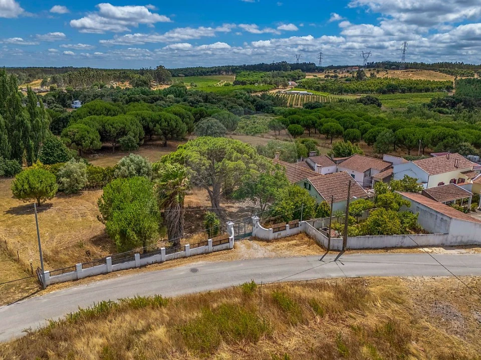 Quinta T3 para Venda em Alcoentre Foto 27